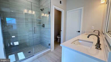 401 HARTNUP St in Malvern, PA - Building Photo - Building Photo