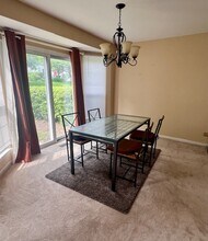 4716 Amber Cir in Hoffman Estates, IL - Building Photo - Building Photo