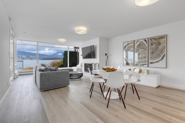 2595 Point Grey Rd in Vancouver, BC - Building Photo - Building Photo