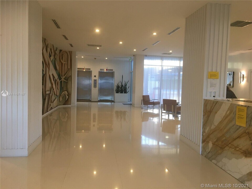 6450 Collins Ave-Unit -509 in Miami, FL - Building Photo
