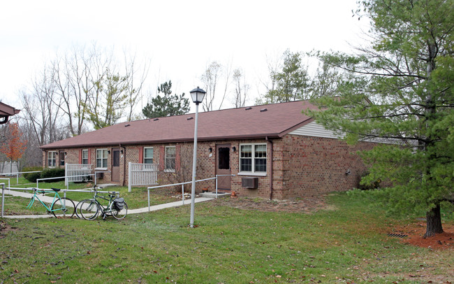 Sunnyview Square Apartments in Delaware, OH - Building Photo - Building Photo