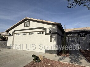 2917 Desert Vista Dr in Bullhead City, AZ - Building Photo - Building Photo