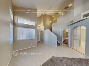 7041 Old Village Ave in Las Vegas, NV - Building Photo - Building Photo