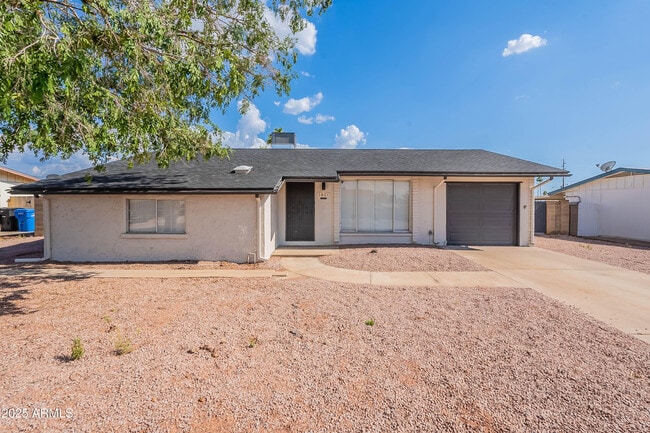 property at 1821 W Libby St