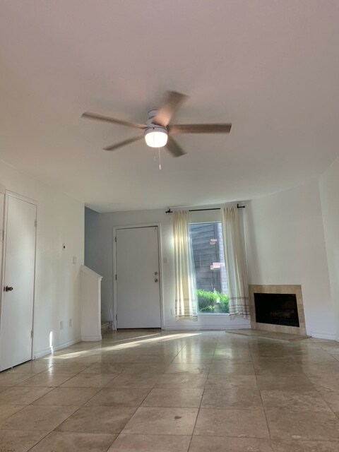 8020 Braesmain Dr in Houston, TX - Building Photo - Building Photo