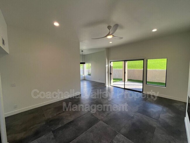 72335 Canyon Ln in Palm Desert, CA - Building Photo - Building Photo