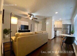 311 Karen Ln in San Antonio, TX - Building Photo - Building Photo