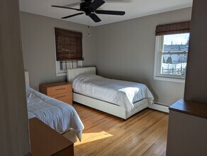 89 Hedgerow Dr in Morrisville, PA - Foto de edificio - Building Photo