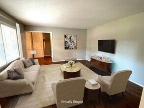 210 Davis Estates Rd in Athens, GA - Building Photo - Building Photo