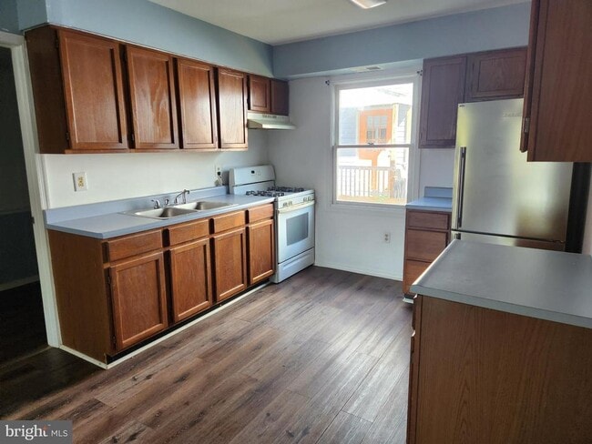 property at 500 N Marshall St