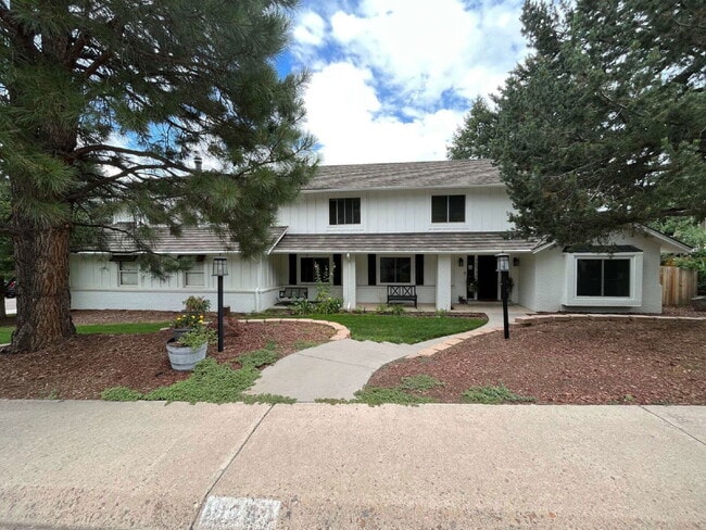property at 10739 E Crestridge Cir