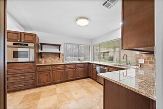 7810 Antoine Dr in Houston, TX - Building Photo - Building Photo