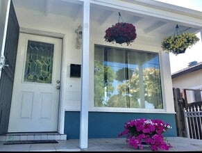 415 Wisteria Dr in East Palo Alto, CA - Building Photo - Building Photo