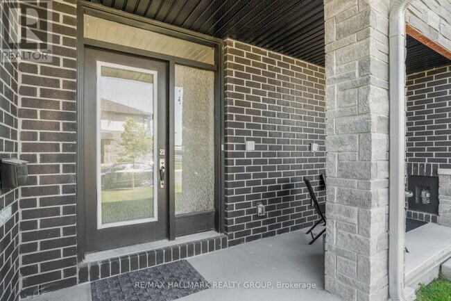 407 Cornice St. in Ottawa, ON - Building Photo - Building Photo