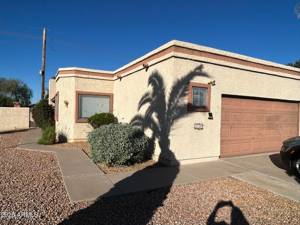 2120 N Yucca Ct in Chandler, AZ - Building Photo