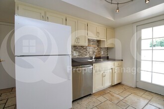 1215 E Geneva Dr in Tempe, AZ - Building Photo - Building Photo