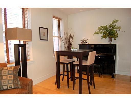 8 Garden Ct, Unit 5 in Boston, MA - Building Photo - Building Photo