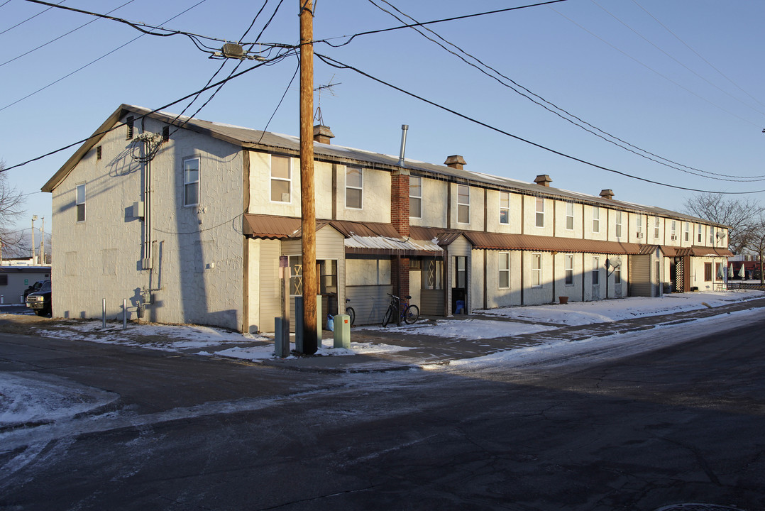 154 E Broadway St in Monticello, MN - Building Photo