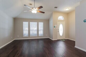 22215 Nobles Crossing Dr in Spring, TX - Building Photo - Building Photo