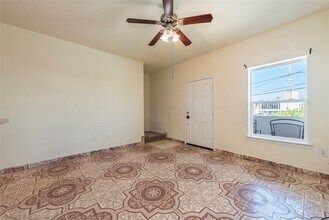 411 29th St in Galveston, TX - Building Photo - Building Photo