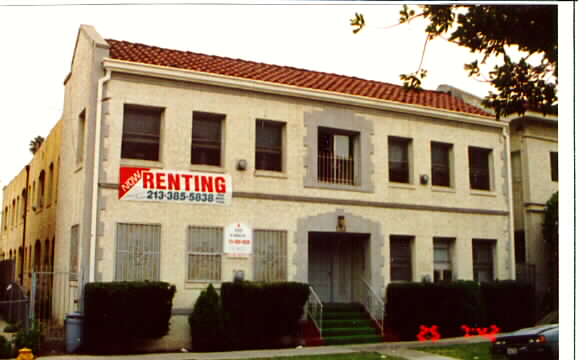 133 N. Reno St. in Los Angeles, CA - Building Photo