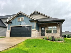 8528 Amberwing Cir in Ooltewah, TN - Building Photo