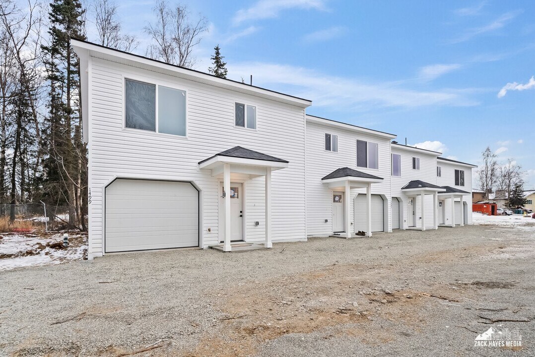 1493 W 40th Ave, Unit #1493 in Anchorage, AK - Building Photo