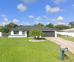 3410 SE 11th Pl in Cape Coral, FL - Building Photo
