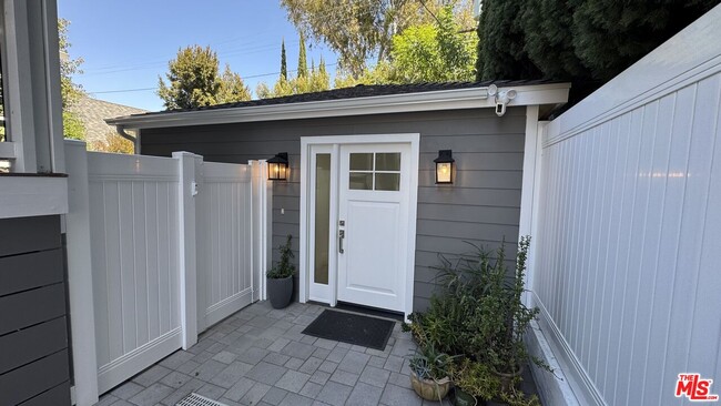 1820 1/2 S Wooster St in Los Angeles, CA - Foto de edificio - Building Photo