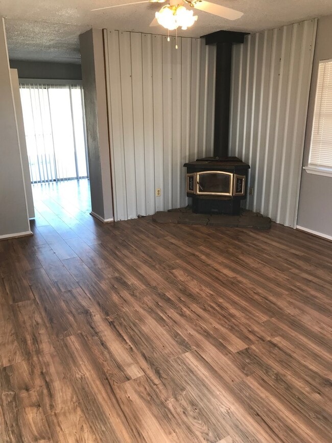 102 CR 691 in Tuscola, TX - Building Photo - Building Photo