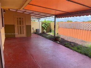 12979 SW 19th Terrace in Miami, FL - Building Photo - Building Photo