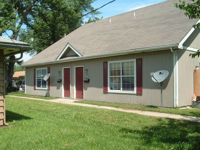 1812 Missouri St in Lawrence, KS - Building Photo - Building Photo