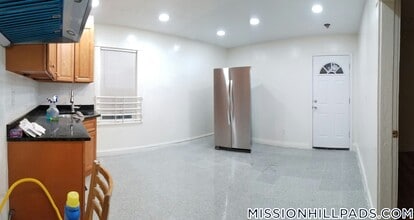 14 Logan St in Boston, MA - Foto de edificio - Building Photo