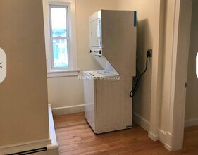 48 Cameron Ave, Unit 1 in Somerville, MA - Building Photo - Building Photo