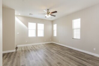 6644 Weeping Pine St in Las Vegas, NV - Building Photo - Building Photo