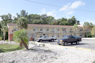 Marisol Apartments in Tampa, FL - Building Photo - Building Photo