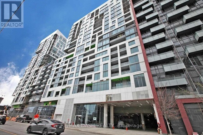 27-3027 Bathurst St