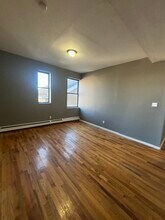 261 Roseville Ave, Unit 3D in Newark, NJ - Foto de edificio - Building Photo