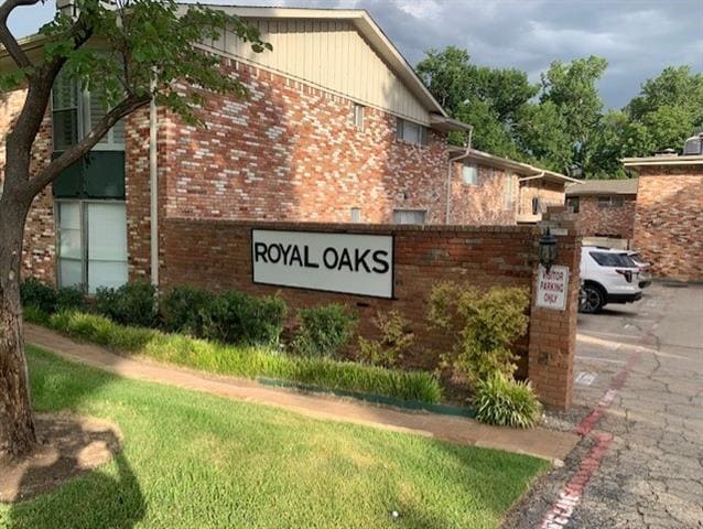 7812 Royal Ln in Dallas, TX - Building Photo - Building Photo