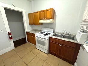 105 N 17th St W-Unit -1 in Bradenton, FL - Building Photo - Building Photo