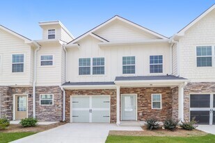 36 Riley Cir in Dawsonville, GA - Building Photo