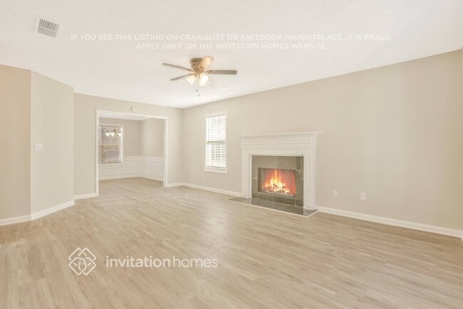 115 E Lawn Dr in Covington, GA - Foto de edificio - Building Photo