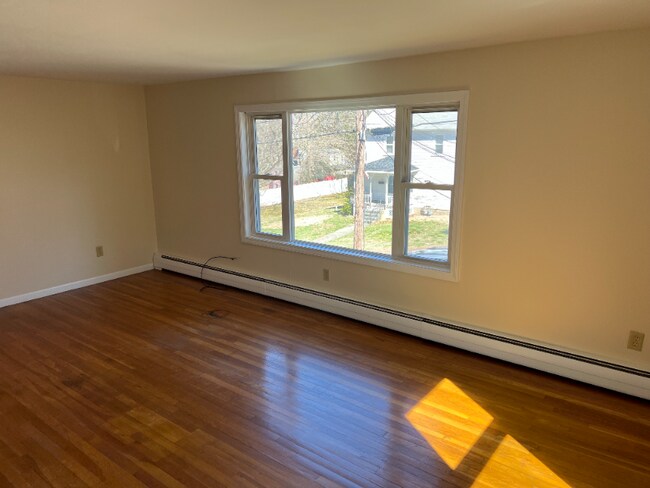 0 Broad St-Unit -2A in Killingly, CT - Building Photo - Building Photo