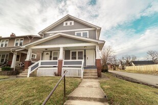 1123-1125-1125 Wilson Ave in Columbus, OH - Building Photo