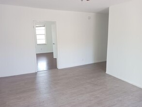 706 9th St in West Palm Beach, FL - Building Photo - Building Photo