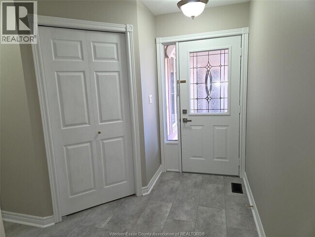 391 Jason Ct in Tecumseh, ON - Building Photo - Building Photo