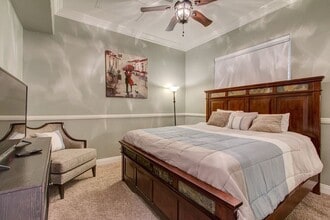 15 Via Mantova in Henderson, NV - Foto de edificio - Building Photo