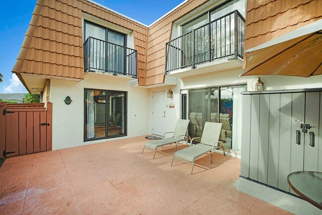 2876 Waterford Dr S in Deerfield Beach, FL - Foto de edificio - Building Photo