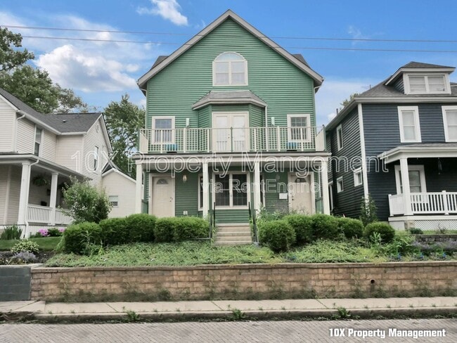 property at 1006 Oregon Ave