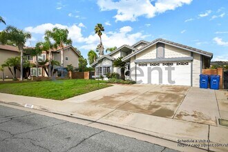 19335 E Branding Iron Rd in Walnut, CA - Foto de edificio - Building Photo